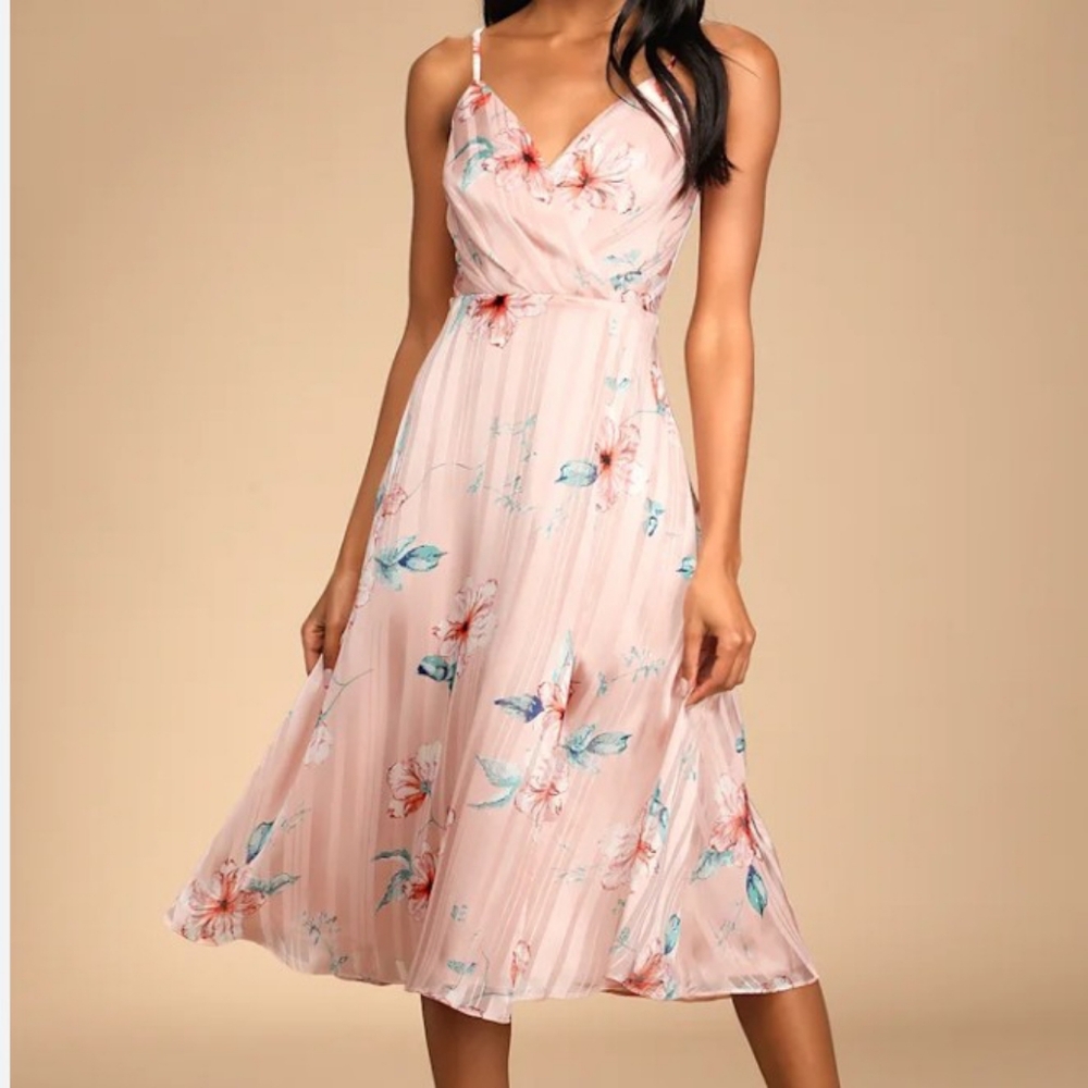 Lulu's Pink Chic Romantic Stylish Feminine Mini Dress Size Small